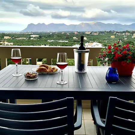 Physis Apt- Big Comfortable With View *