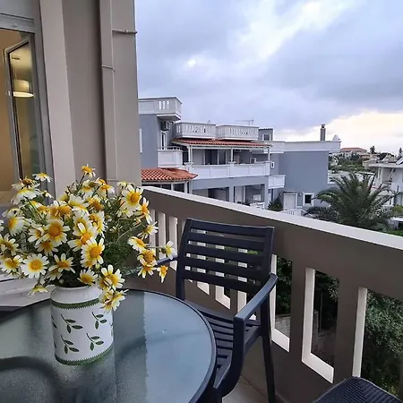 Physis Apt- Big Comfortable With View *